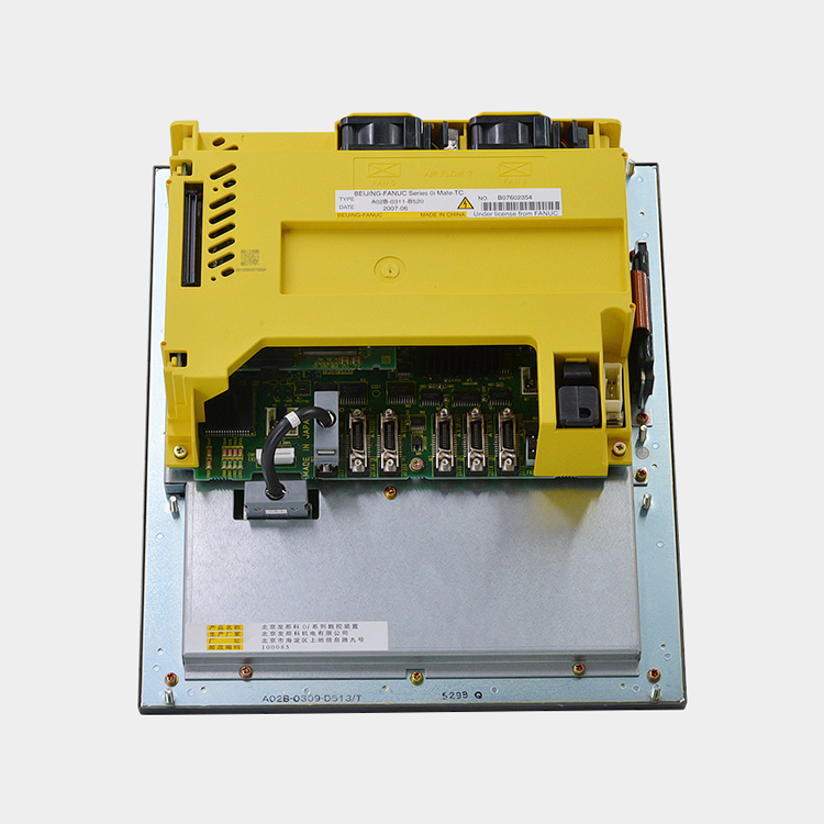 Short Lead Time for Okuma Control Panel - Japan original 0i Mate-MC fanuc cnc system A02B-0311-B520– Weite detail pictures